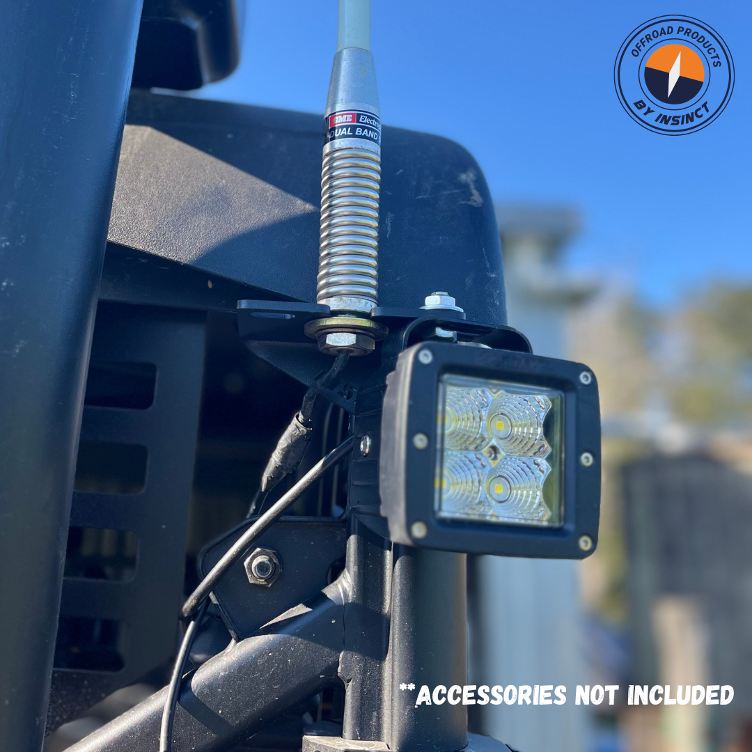 InSinct rear mount bracket with both UHF aerial and worklight – UForce setup