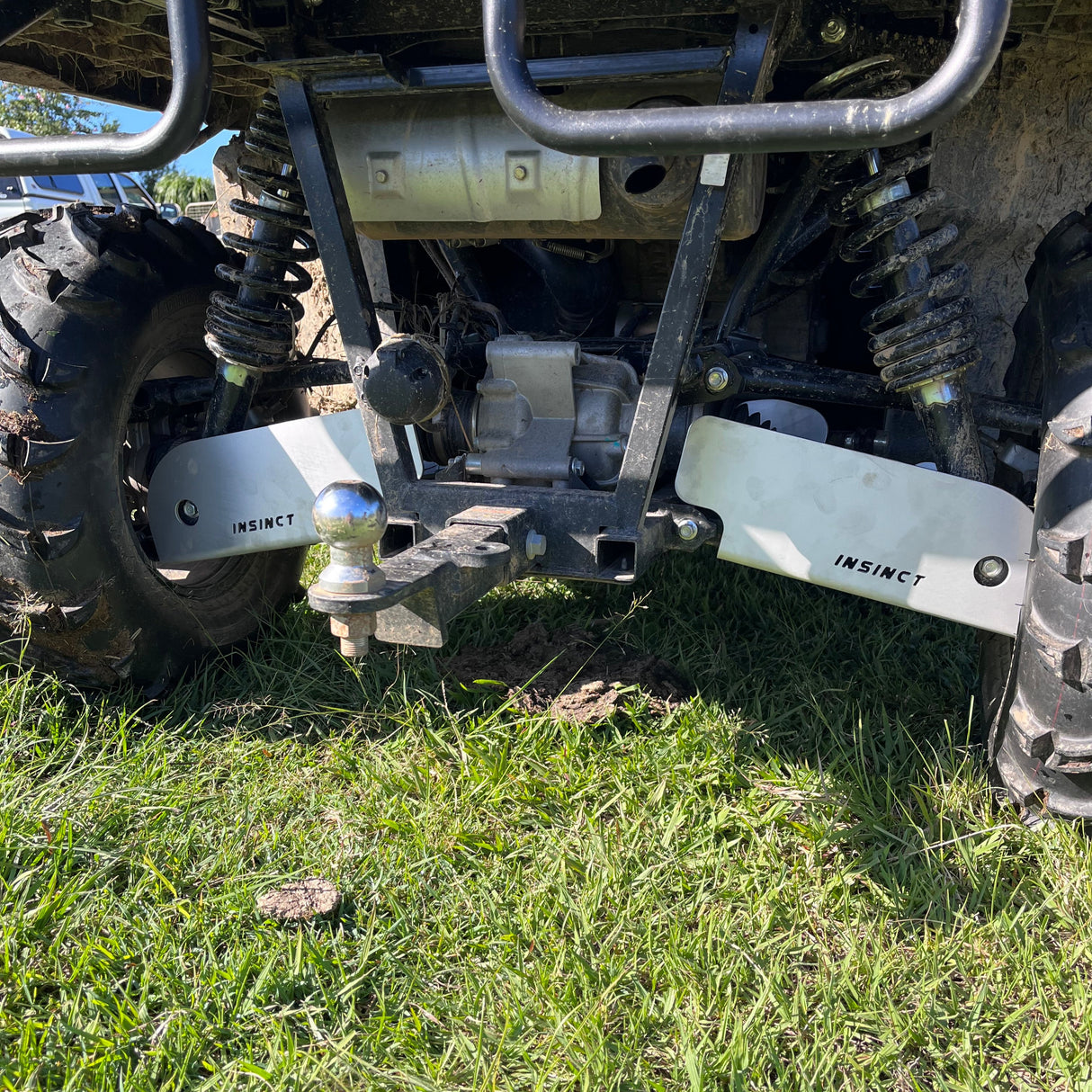 Heavy-duty rear CV plates installed – 5mm aluminium